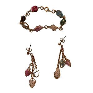 Avon Vintage 1992 Whispers of Spring Pierced Earrings & matching bracelet.